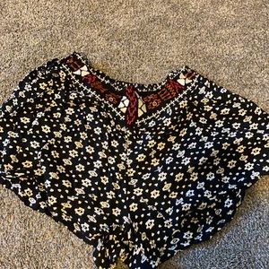 Aztec inspired flowy shorts